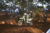 Photo MaitreFou - Auteur : Michael - Mots clés :  moto motocross terre saut vitesse championnat tampon 