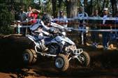 Photo MaitreFou - Auteur : Michael - Mots clés :  moto motocross terre saut vitesse championnat tampon 