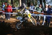 Photo MaitreFou - Auteur : Michael - Mots clés :  moto motocross terre saut vitesse championnat tampon 