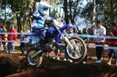 Photo MaitreFou - Auteur : Michael - Mots clés :  moto motocross terre saut vitesse championnat tampon 