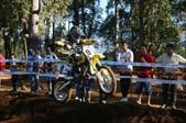 Photo MaitreFou - Auteur : Michael - Mots clés :  moto motocross terre saut vitesse championnat tampon 