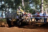 Photo MaitreFou - Auteur : Michael - Mots clés :  moto motocross terre saut vitesse championnat tampon 