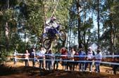 Photo MaitreFou - Auteur : Michael - Mots clés :  moto motocross terre saut vitesse championnat tampon 