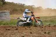 Photo MaitreFou - Auteur : Equipe MaitreFou - Mots clés :  moto motocross terre endurance tampon tsm poussiere 