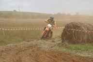 Photo MaitreFou - Auteur : Equipe MaitreFou - Mots clés :  moto motocross terre endurance tampon tsm poussiere 