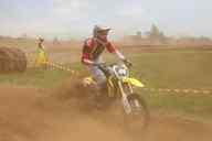 Photo MaitreFou - Auteur : Equipe MaitreFou - Mots clés :  moto motocross terre endurance tampon tsm poussiere 