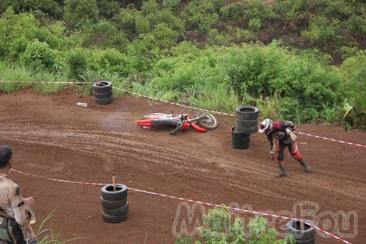 Photo MaitreFou - Auteur : MaitreFou - Mots clés :  moto cross motocross 