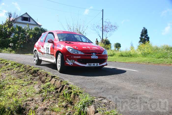 Photo MaitreFou - Auteur : Michael & Benjamin - Mots clés :  auto rallye tampon les canots etang sale etape tour 