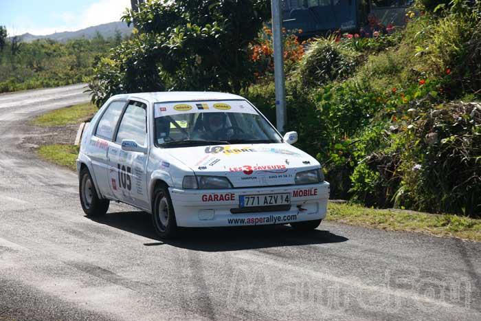 Photo MaitreFou - Auteur : Michael & Benjamin - Mots clés :  auto rallye tampon les canots etang sale etape tour 