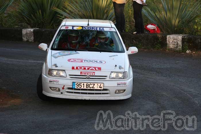 Photo MaitreFou - Auteur : Michael & Benjamin - Mots clés :  auto rallye tampon les canots etang sale etape tour 