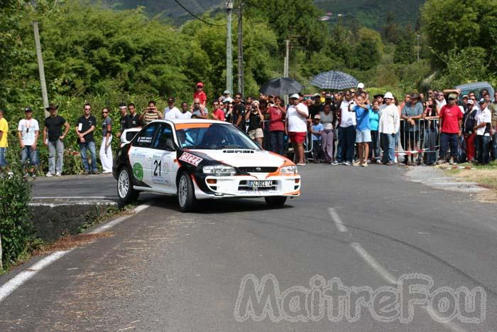 Photo MaitreFou - Auteur : Michael - Mots clés :  auto public accident rallye plaine des palmistes 