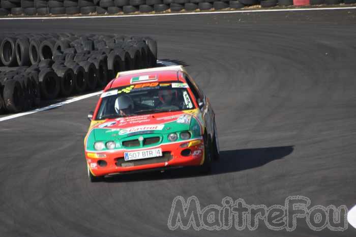 Photo MaitreFou - Auteur : Michael, Benjamin et Murielle - Mots clés :  auto rallye circuit felix guichard piste virage freinage tour 