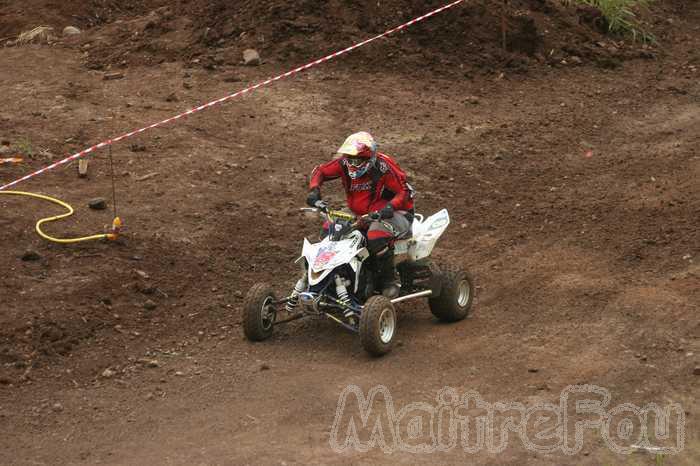 Photo MaitreFou - Auteur : Benjamin - Mots clés :  moto motocross terre saut championnat terrain pascal ravenne la possession ravine a malheur 