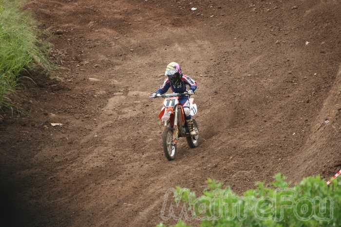 Photo MaitreFou - Auteur : Benjamin - Mots clés :  moto motocross terre saut championnat terrain pascal ravenne la possession ravine a malheur 