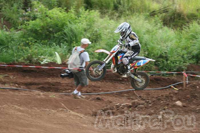 Photo MaitreFou - Auteur : Benjamin - Mots clés :  moto motocross terre saut championnat terrain pascal ravenne la possession ravine a malheur 