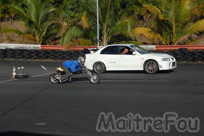 Photo MaitreFou - Auteur : Murielle et Benjamin - Mots clés :  auto run annule pousse performances felix guichard soleil journee licencies ouverte 