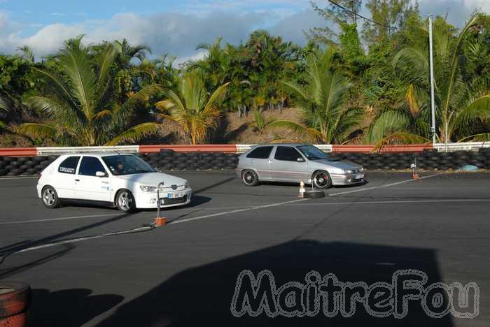 Photo MaitreFou - Auteur : Murielle et Benjamin - Mots clés :  auto run annule pousse performances felix guichard soleil journee licencies ouverte 