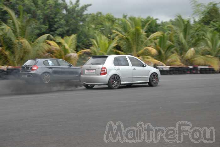 Photo MaitreFou - Auteur : Equipe MaitreFou - Mots clés :  auto run pousse performances circuit felix guichard soleil 