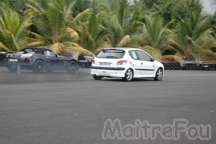 Photo MaitreFou - Auteur : Equipe MaitreFou - Mots clés :  auto run pousse performances circuit felix guichard soleil 