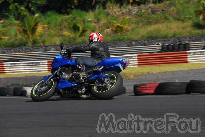 Photo MaitreFou - Auteur : Equipe MaitreFou - Mots clés :  auto moto cfg circuit pilotage drift tmvr maitrefou 