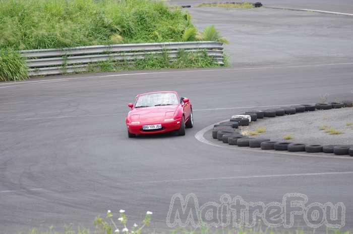 Photo MaitreFou - Auteur : Equipe MaitreFou - Mots clés :  auto cfg circuit associations clubs decouverte run974 jap974 maitrefou tmvr mazda seat subaru 4x4 sprintcar 