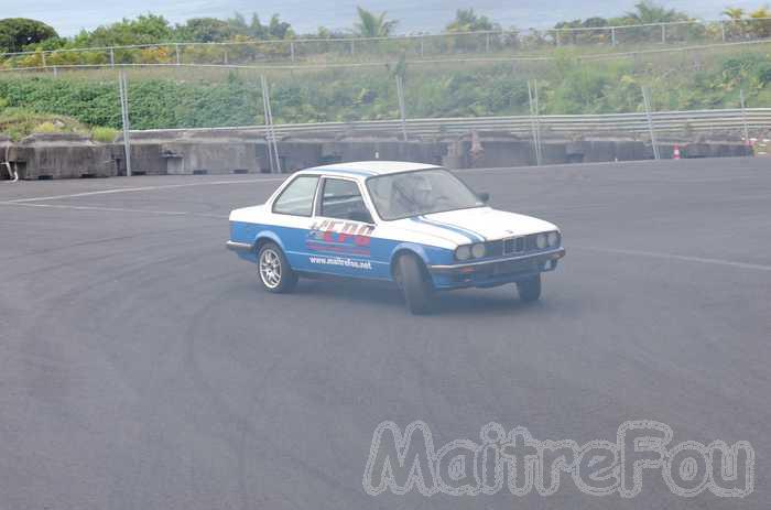 Photo MaitreFou - Auteur : Equipe MaitreFou - Mots clés :  auto cfg circuit associations clubs decouverte run974 jap974 maitrefou tmvr mazda seat subaru 4x4 sprintcar 