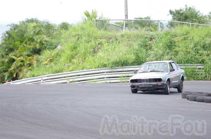 Photo MaitreFou - Auteur : Equipe MaitreFou - Mots clés :  auto cfg circuit associations clubs decouverte run974 jap974 maitrefou tmvr mazda seat subaru 4x4 sprintcar 