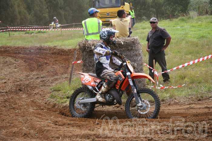 Photo MaitreFou - Auteur : Equipe MaitreFou - Mots clés :  moto motocross terre endurance tampon tsm poussiere 