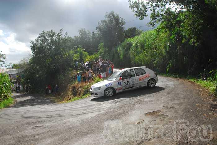 Photo MaitreFou - Auteur : Mickael G. et Bruno L. - Mots clés :  auto rallye voiture epg asa sud asas etang-sale etang sale platanes canots tapage pont mathurin 