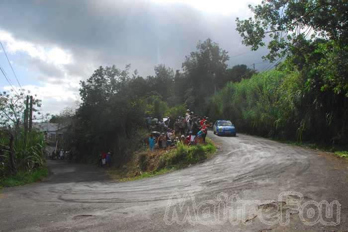 Photo MaitreFou - Auteur : Mickael G. et Bruno L. - Mots clés :  auto rallye voiture epg asa sud asas etang-sale etang sale platanes canots tapage pont mathurin 