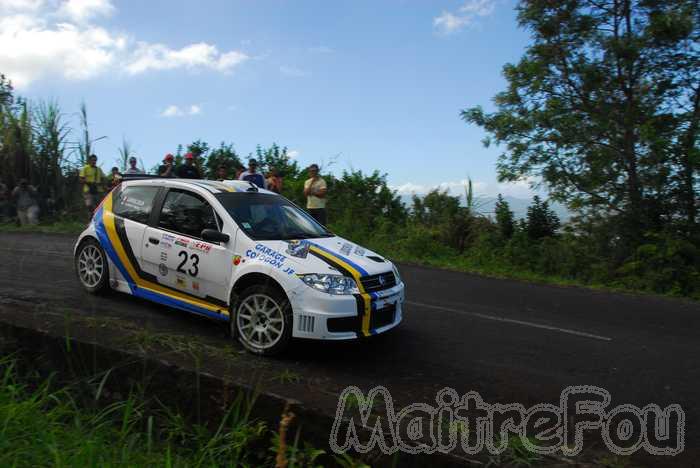 Photo MaitreFou - Auteur : Mickael G. et Bruno L. - Mots clés :  auto rallye voiture epg asa sud asas etang-sale etang sale platanes canots tapage pont mathurin 