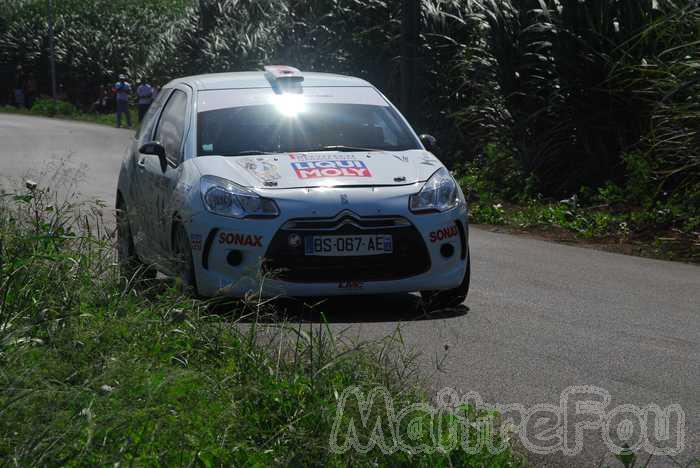 Photo MaitreFou - Auteur : Mickael G. et Bruno L. - Mots clés :  auto rallye voiture epg asa sud asas etang-sale etang sale platanes canots tapage pont mathurin 