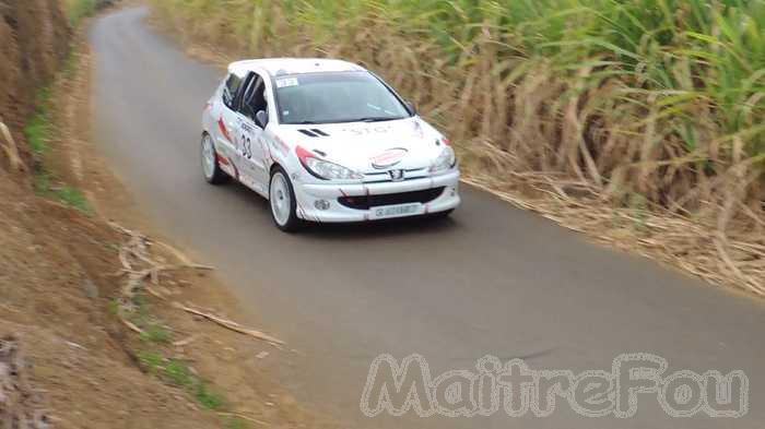 Photo MaitreFou - Auteur : Equipe MaitreFou - Mots clés :  auto rallye voiture asa saint-louis avirons tampon plaine des cafres berive 