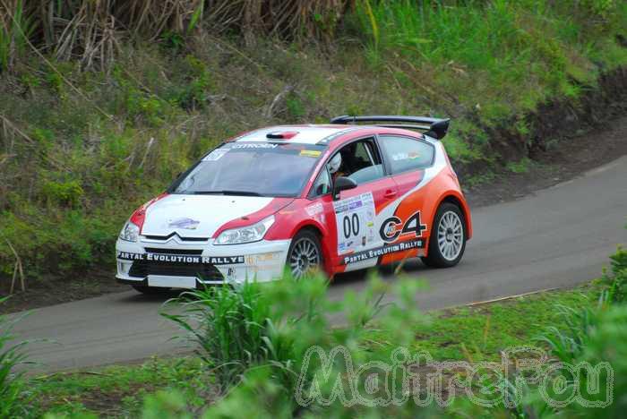 Photo MaitreFou - Auteur : Equipe MaitreFou - Mots clés :  auto rallye voiture est cambourg radiers arums fremicourt col carozin piton anchaing bagatelle carron 