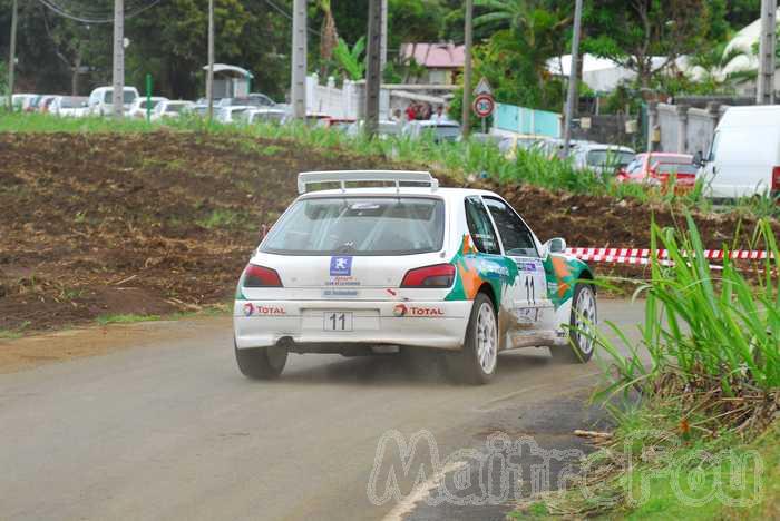 Photo MaitreFou - Auteur : Equipe MaitreFou - Mots clés :  auto rallye voiture est cambourg radiers arums fremicourt col carozin piton anchaing bagatelle carron 