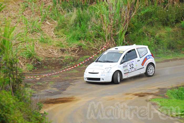 Photo MaitreFou - Auteur : Equipe MaitreFou - Mots clés :  auto rallye voiture est cambourg radiers arums fremicourt col carozin piton anchaing bagatelle carron 