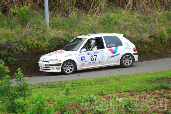 Photo MaitreFou - Auteur : Equipe MaitreFou - Mots clés :  auto rallye voiture est cambourg radiers arums fremicourt col carozin piton anchaing bagatelle carron 