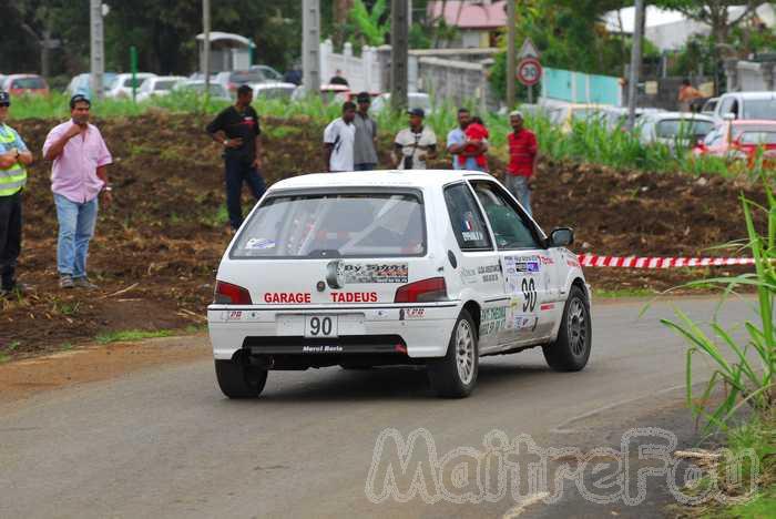 Photo MaitreFou - Auteur : Equipe MaitreFou - Mots clés :  auto rallye voiture est cambourg radiers arums fremicourt col carozin piton anchaing bagatelle carron 