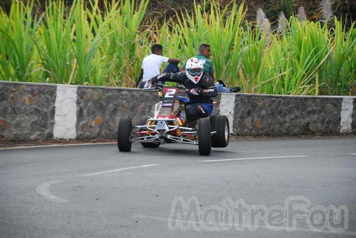 Photo MaitreFou - Auteur : Equipe MaitreFou - Mots clés :  moto course de cote quad cyclo trail supermotard gp450 routiere gros cube saint leu 